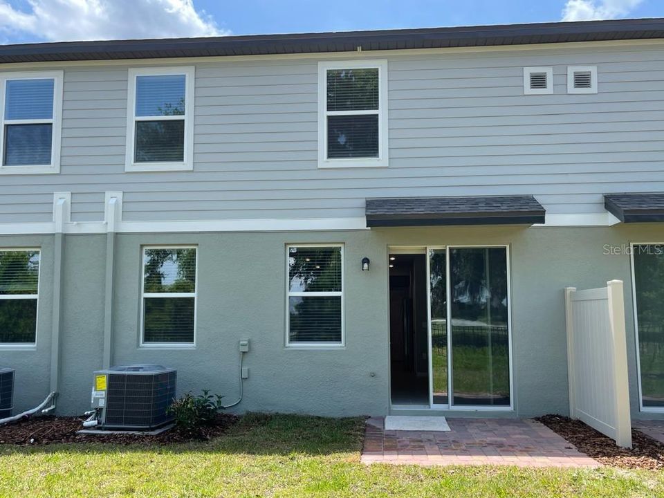 En Renta: $2,300 (3 camas, 2 baños, 1566 Pies cuadrados)