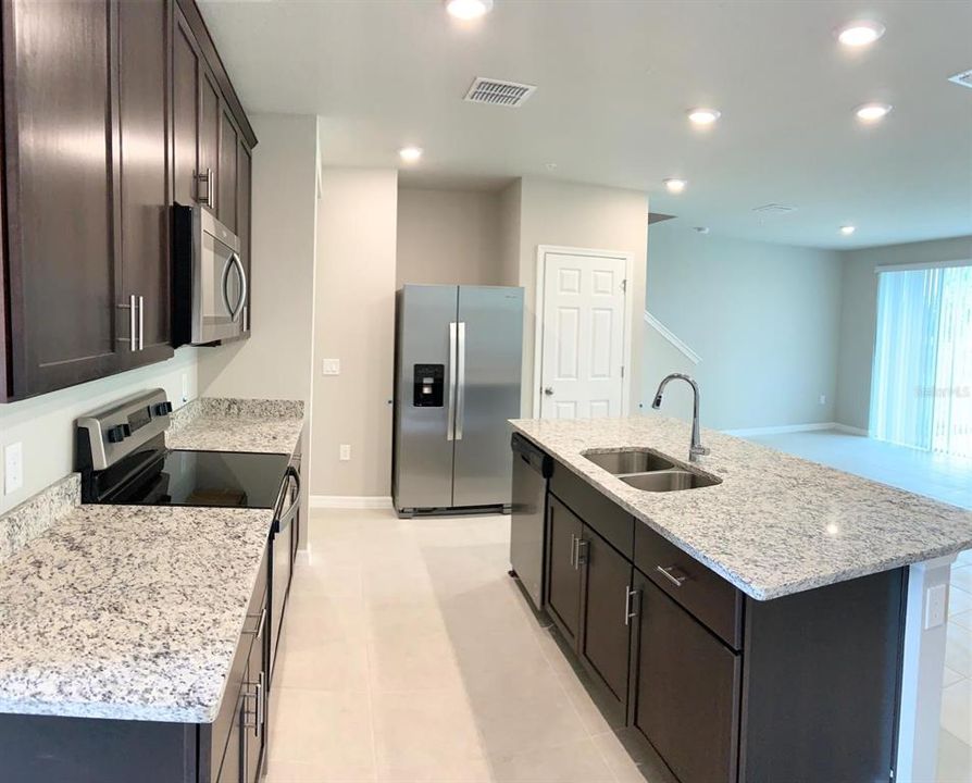 En Renta: $2,300 (3 camas, 2 baños, 1566 Pies cuadrados)