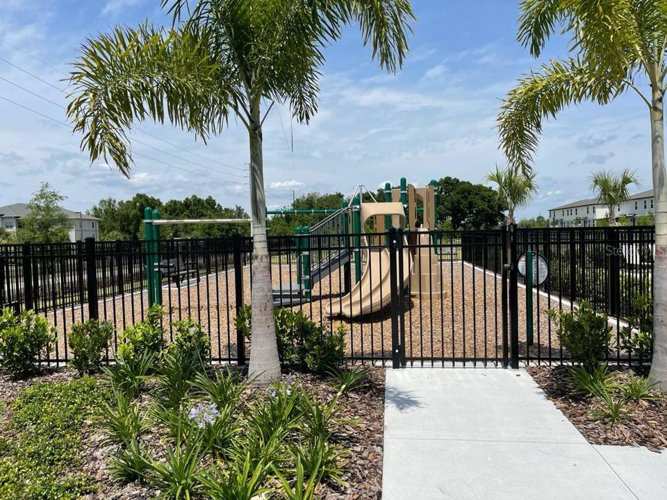 En Renta: $2,300 (3 camas, 2 baños, 1566 Pies cuadrados)