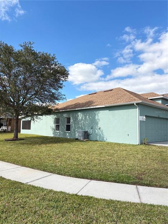 En Renta: $2,300 (4 camas, 2 baños, 1725 Pies cuadrados)