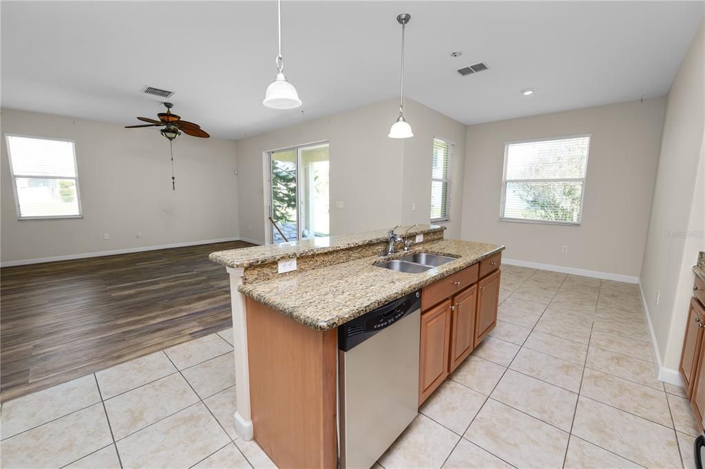 Active With Contract: $300,000 (3 beds, 2 baths, 1920 Square Feet)