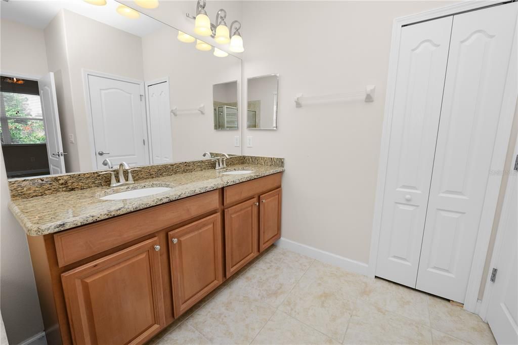 Active With Contract: $300,000 (3 beds, 2 baths, 1920 Square Feet)