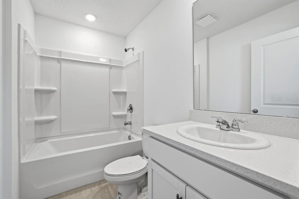 待售: $234,999 (2 贝兹, 2 浴室, 1205 平方英尺)