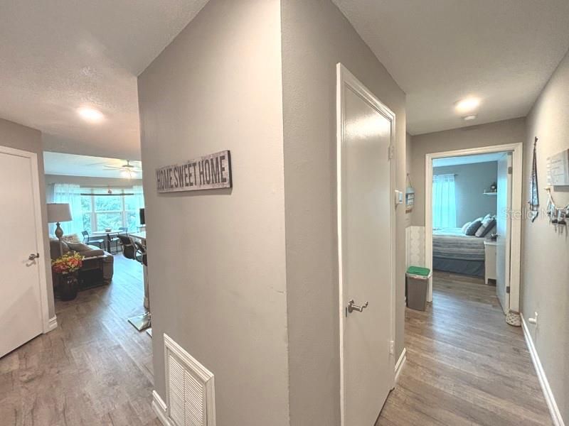 For Sale: $189,450 (3 beds, 2 baths, 1100 Square Feet)