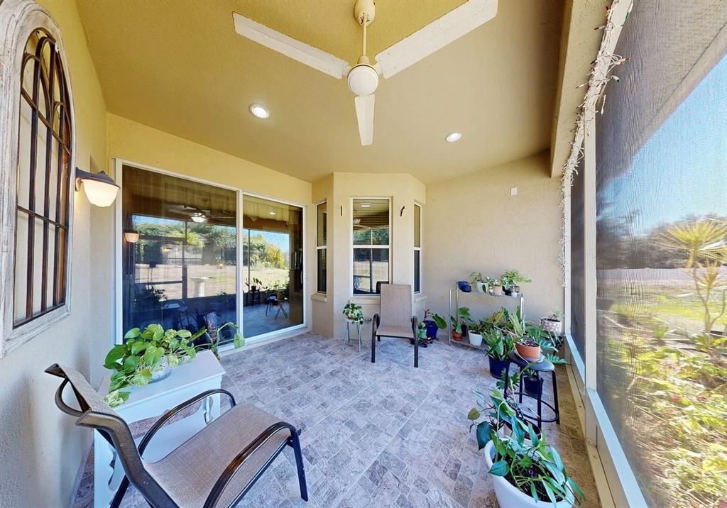 Active With Contract: $435,000 (4 beds, 3 baths, 2404 Square Feet)