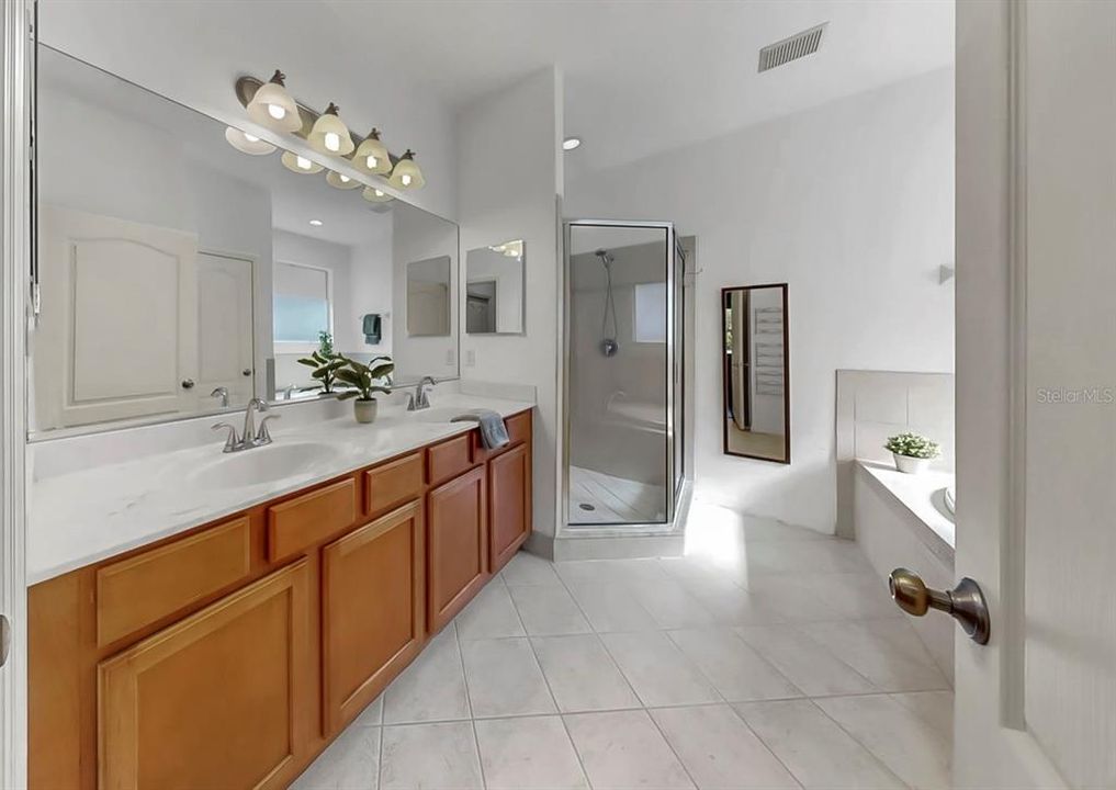 Active With Contract: $435,000 (4 beds, 3 baths, 2404 Square Feet)