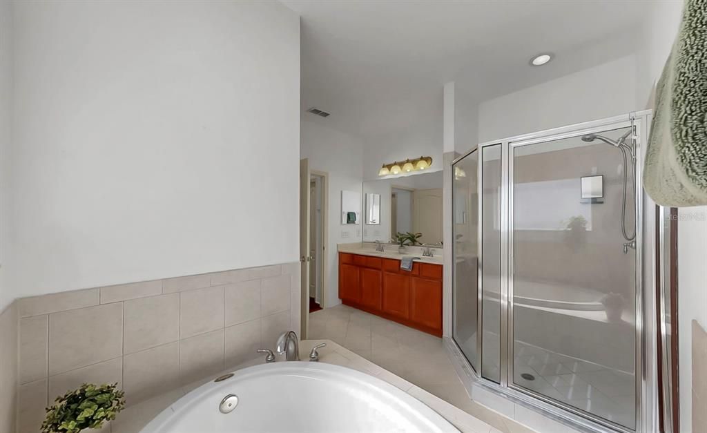 Active With Contract: $435,000 (4 beds, 3 baths, 2404 Square Feet)