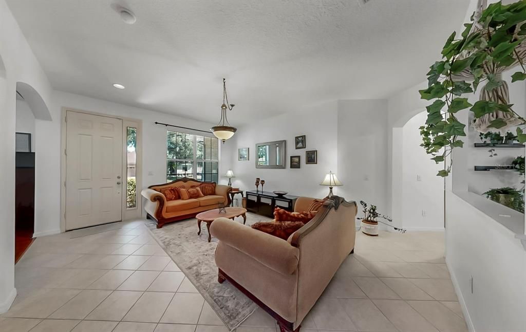 Active With Contract: $435,000 (4 beds, 3 baths, 2404 Square Feet)