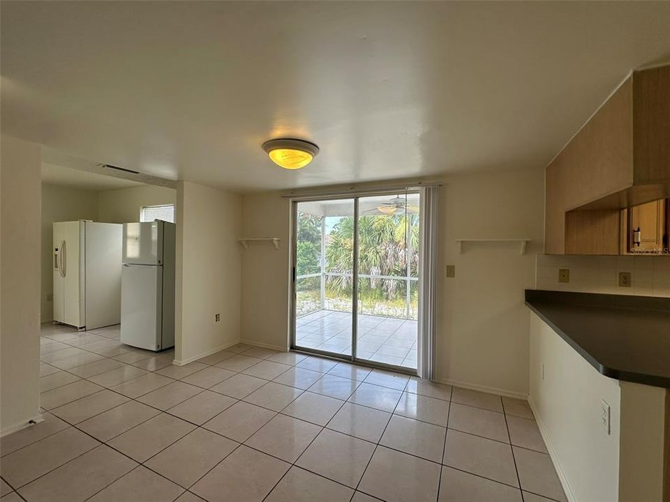 For Rent: $3,500 (5 beds, 3 baths, 2648 Square Feet)