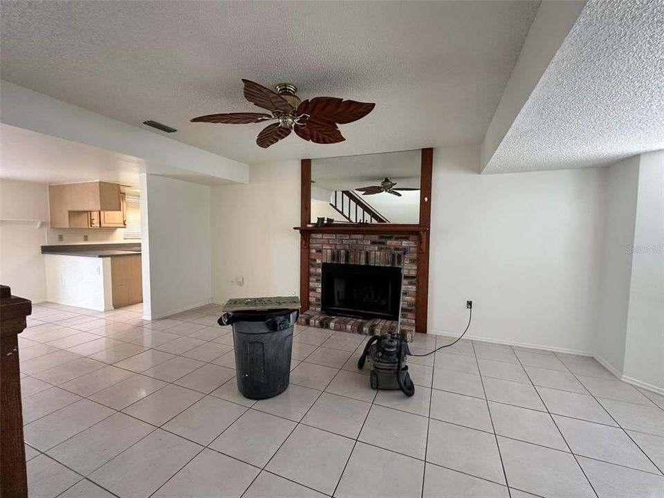 For Rent: $3,500 (5 beds, 3 baths, 2648 Square Feet)