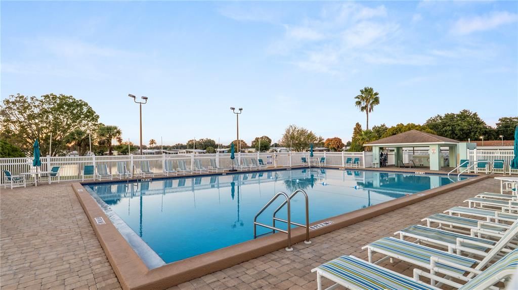 待售: $195,000 (2 贝兹, 2 浴室, 1248 平方英尺)