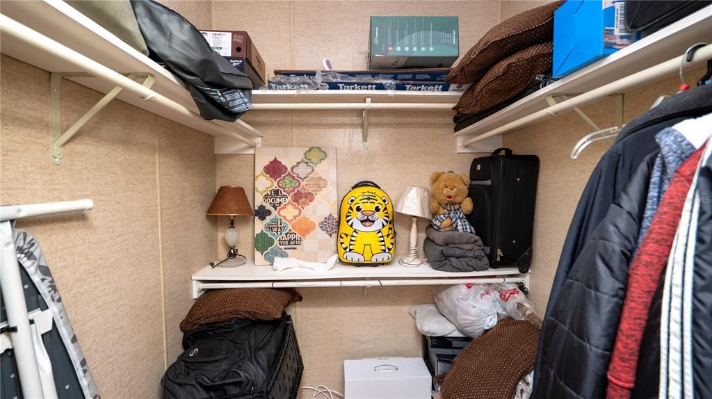 待售: $195,000 (2 贝兹, 2 浴室, 1248 平方英尺)