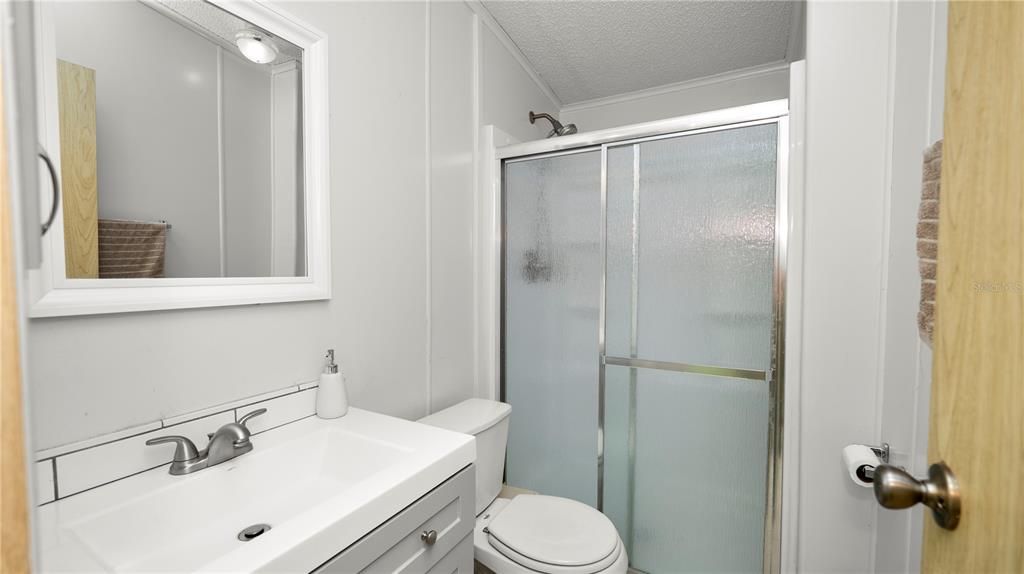 待售: $195,000 (2 贝兹, 2 浴室, 1248 平方英尺)