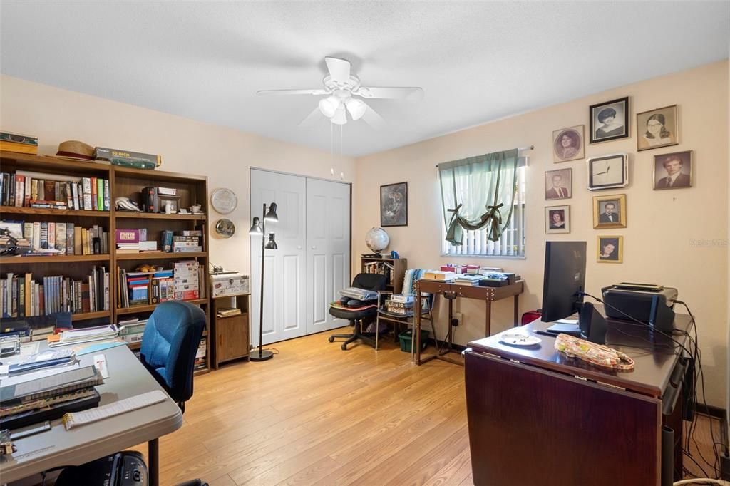 Active With Contract: $270,000 (4 beds, 2 baths, 1554 Square Feet)