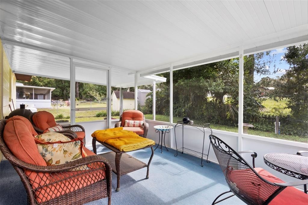 Active With Contract: $270,000 (4 beds, 2 baths, 1554 Square Feet)