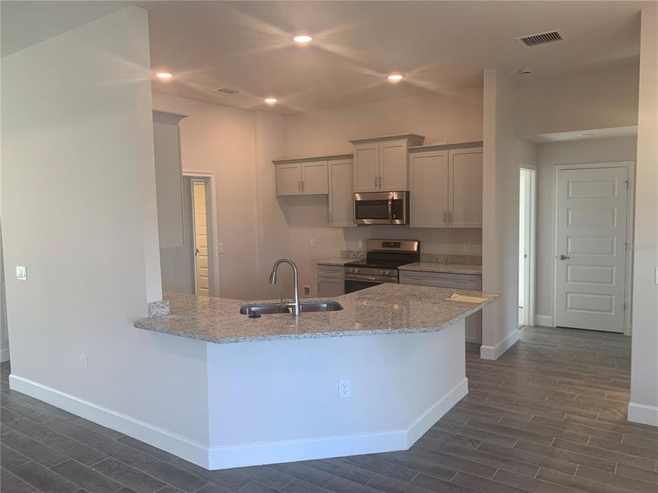 Active With Contract: $398,900 (4 beds, 3 baths, 2265 Square Feet)