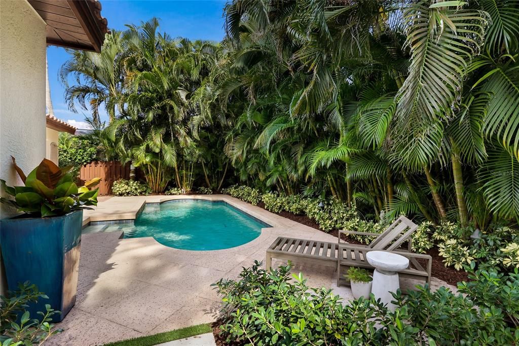 For Sale: $1,699,000 (3 beds, 3 baths, 2534 Square Feet)