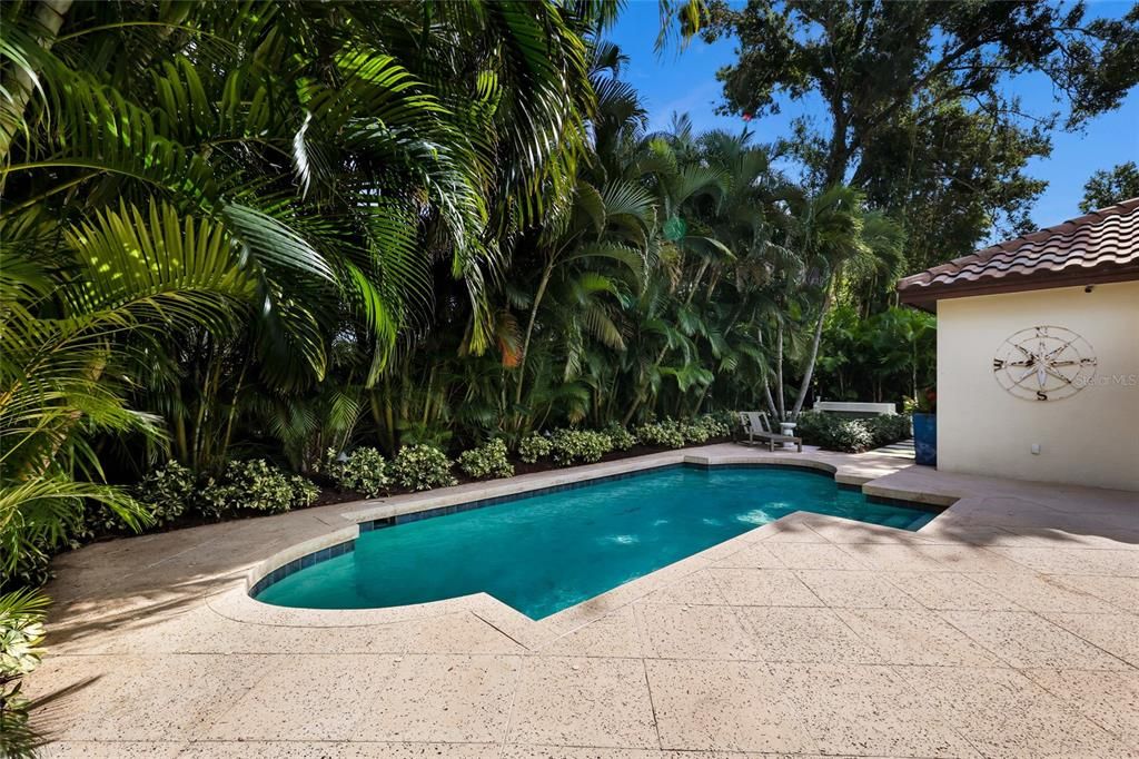 For Sale: $1,699,000 (3 beds, 3 baths, 2534 Square Feet)