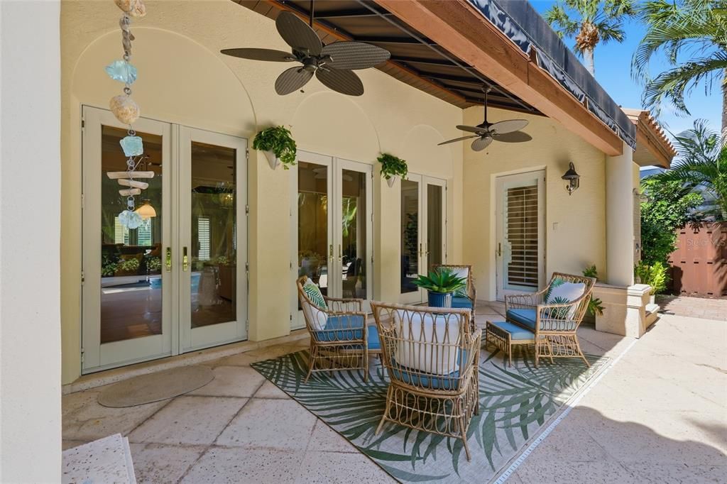 For Sale: $1,699,000 (3 beds, 3 baths, 2534 Square Feet)