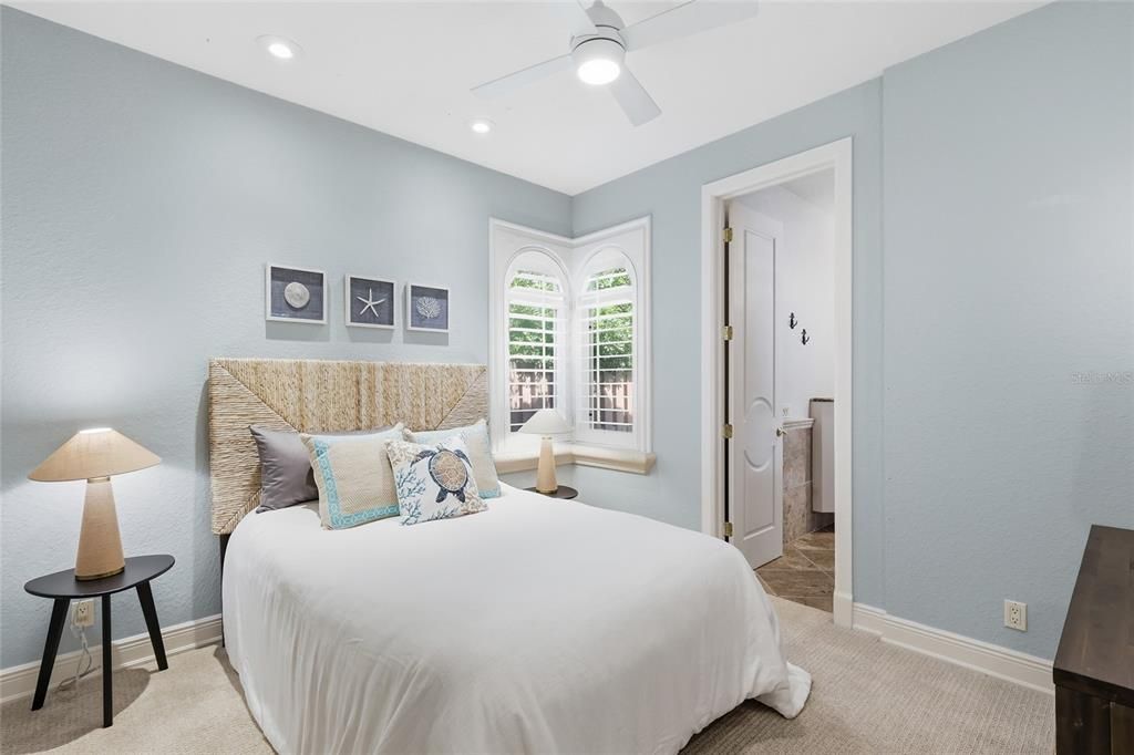 For Sale: $1,699,000 (3 beds, 3 baths, 2534 Square Feet)