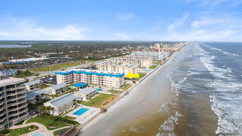 En Venta: $799,000 (2 camas, 2 baños, 1015 Pies cuadrados)