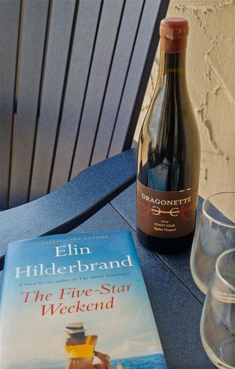 En Venta: $799,000 (2 camas, 2 baños, 1015 Pies cuadrados)