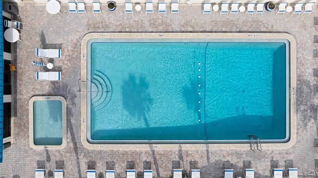 En Venta: $799,000 (2 camas, 2 baños, 1015 Pies cuadrados)