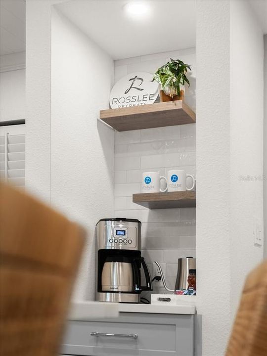 En Venta: $799,000 (2 camas, 2 baños, 1015 Pies cuadrados)