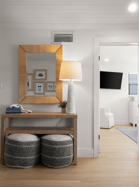 En Venta: $799,000 (2 camas, 2 baños, 1015 Pies cuadrados)