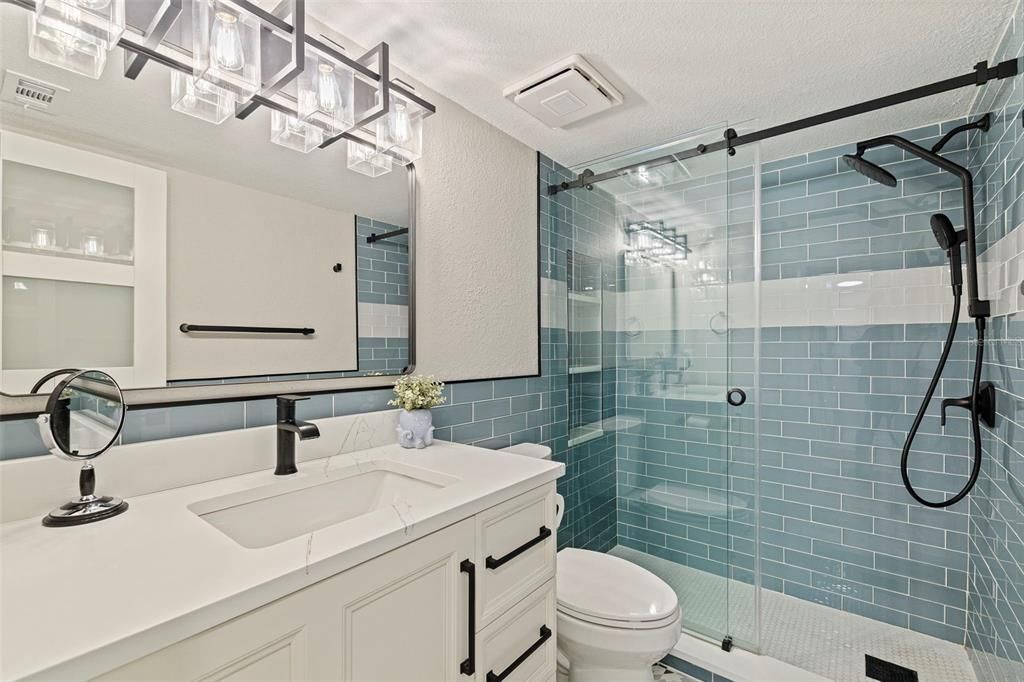 待售: $367,000 (1 贝兹, 1 浴室, 745 平方英尺)