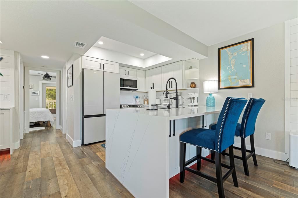 待售: $367,000 (1 贝兹, 1 浴室, 745 平方英尺)