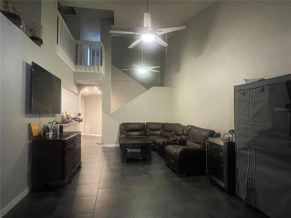 For Sale: $375,000 (3 beds, 2 baths, 1875 Square Feet)