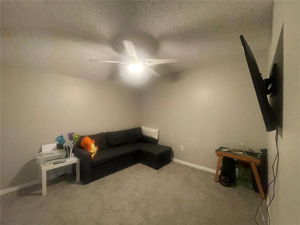 For Sale: $375,000 (3 beds, 2 baths, 1875 Square Feet)