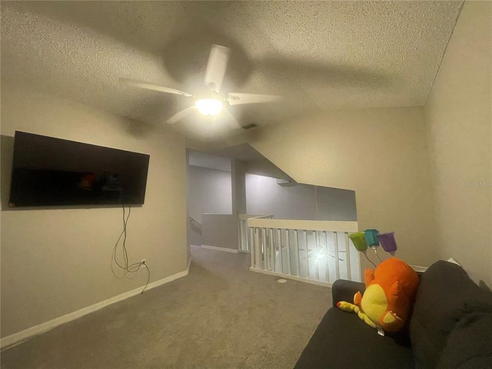 For Sale: $375,000 (3 beds, 2 baths, 1875 Square Feet)