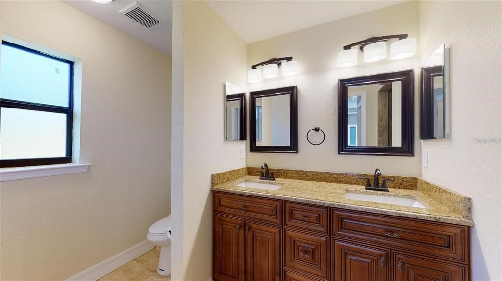 待售: $525,000 (3 贝兹, 3 浴室, 1922 平方英尺)