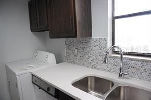 На продажу: $85,000 (1 спален, 1 ванн, 642 Квадратных фут)