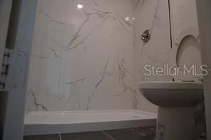 На продажу: $85,000 (1 спален, 1 ванн, 642 Квадратных фут)