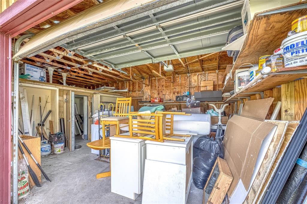 For Sale: $200,000 (2 beds, 1 baths, 1211 Square Feet)