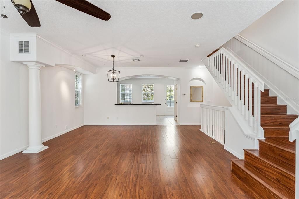 待售: $599,000 (3 贝兹, 3 浴室, 2037 平方英尺)