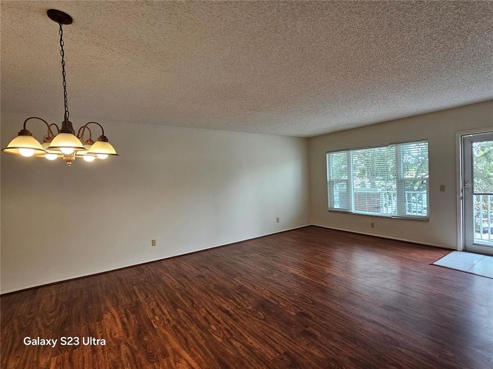 出租: $1,650 (2 贝兹, 2 浴室, 1400 平方英尺)