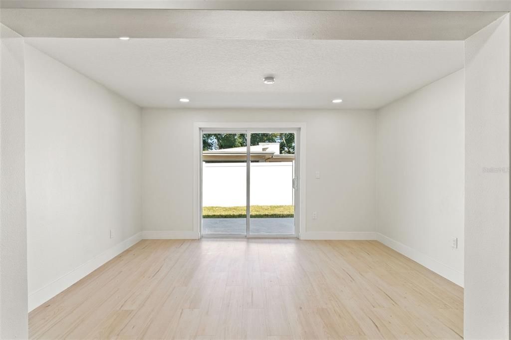 Activo con contrato: $495,000 (3 camas, 2 baños, 1780 Pies cuadrados)