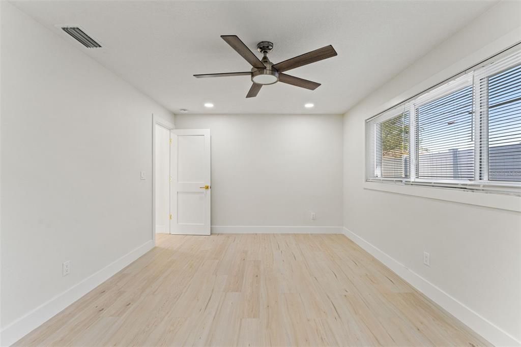 Activo con contrato: $495,000 (3 camas, 2 baños, 1780 Pies cuadrados)