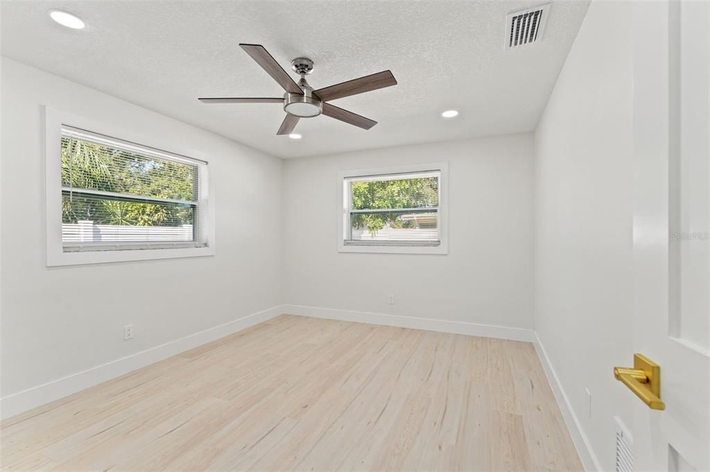 Activo con contrato: $495,000 (3 camas, 2 baños, 1780 Pies cuadrados)