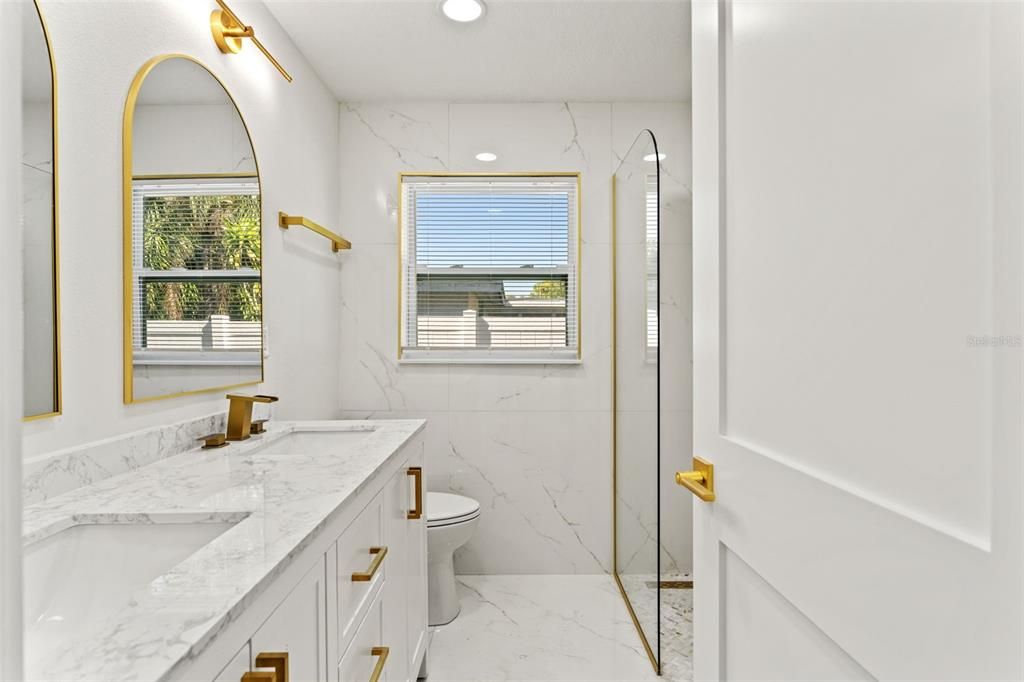 Activo con contrato: $495,000 (3 camas, 2 baños, 1780 Pies cuadrados)