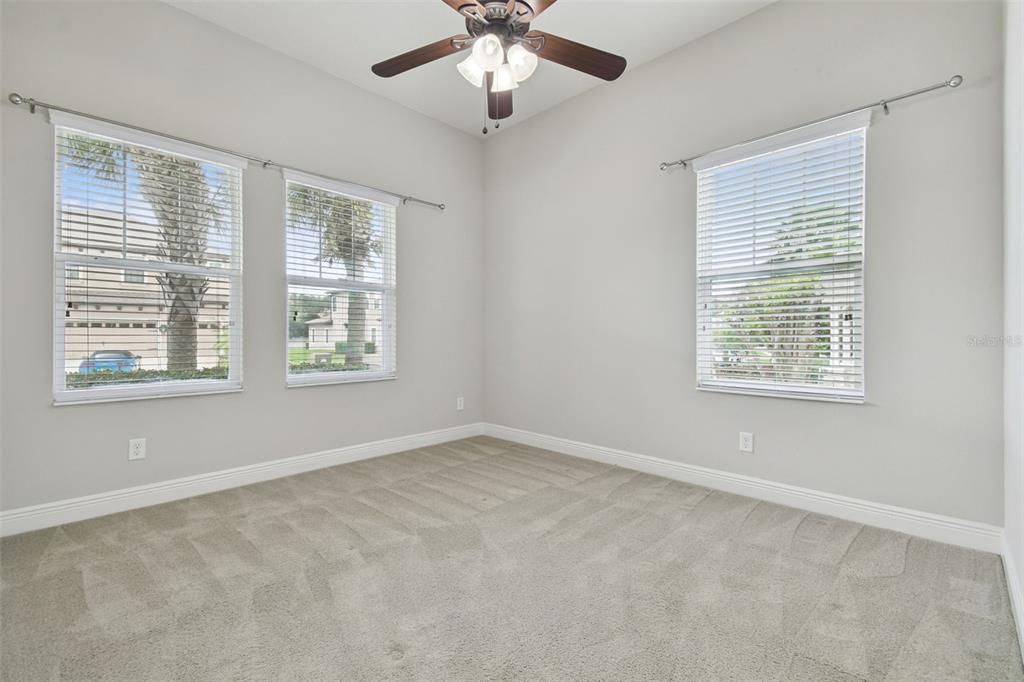 En Venta: $699,000 (4 camas, 3 baños, 3160 Pies cuadrados)