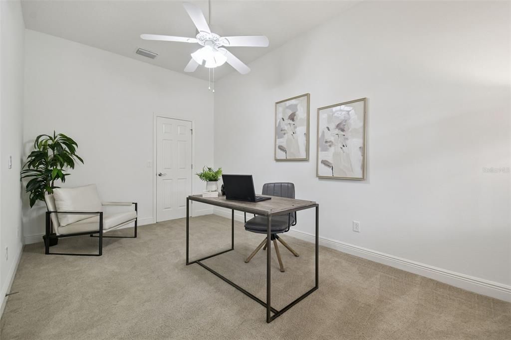 En Venta: $699,000 (4 camas, 3 baños, 3160 Pies cuadrados)