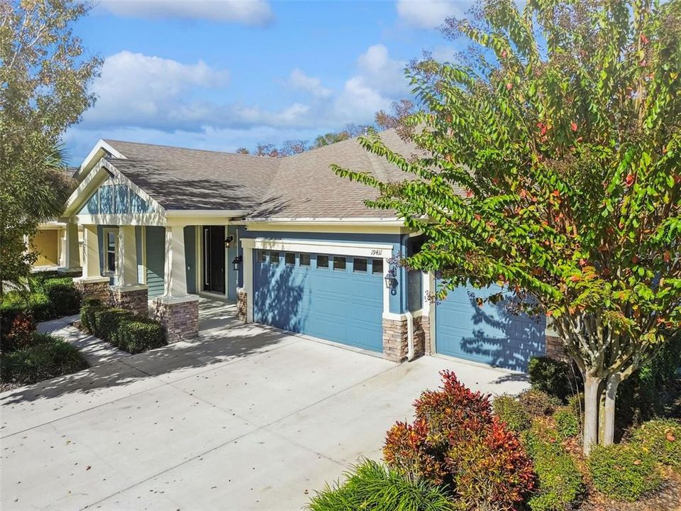 En Venta: $699,000 (4 camas, 3 baños, 3160 Pies cuadrados)