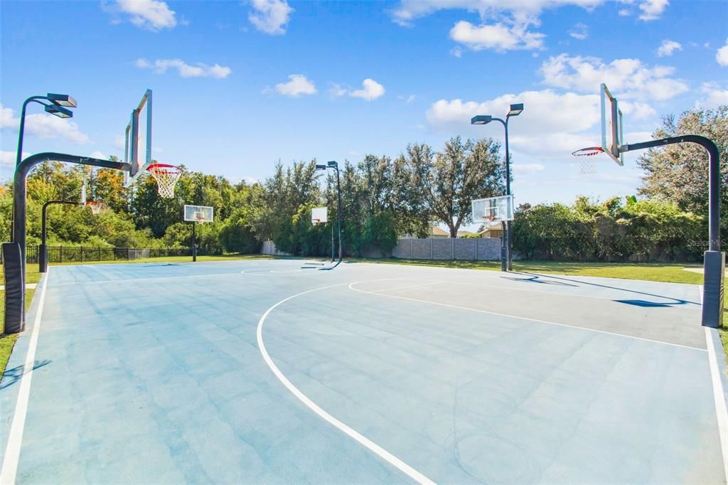 En Venta: $699,000 (4 camas, 3 baños, 3160 Pies cuadrados)