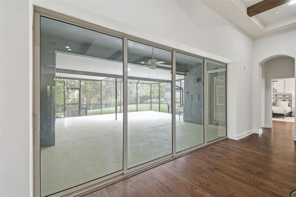 En Venta: $699,000 (4 camas, 3 baños, 3160 Pies cuadrados)