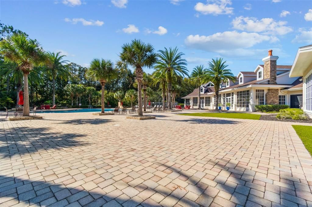 En Venta: $699,000 (4 camas, 3 baños, 3160 Pies cuadrados)